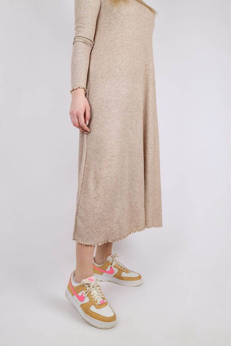 facetune_13-02-2024-16-48-02