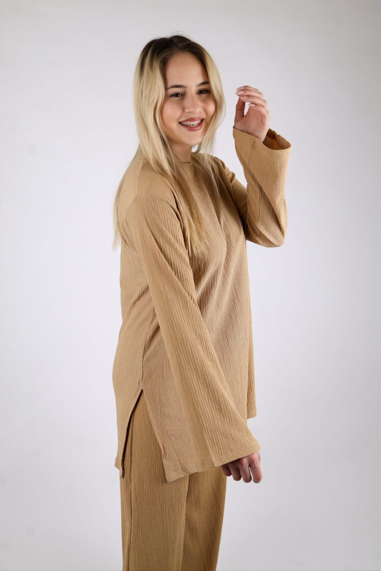 facetune_13-02-2024-19-55-27